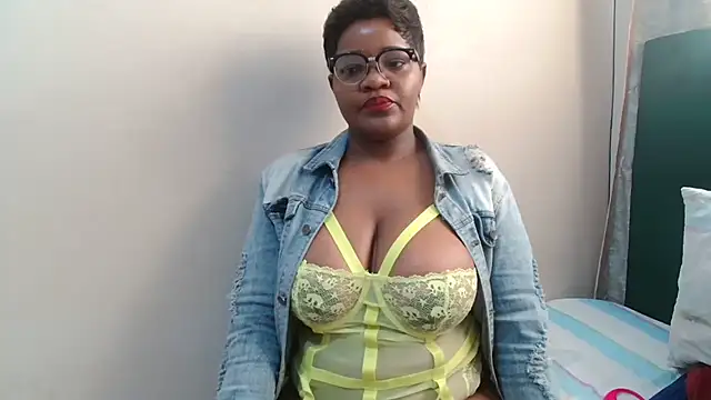 Snapshot of ChubbyBitch26 chatting on July 2026 02:02:01 PM ChubbyBitch26 online show from July 2026 02:02:01 PM