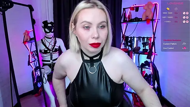 Snapshot of Anna_Maxwell chatting on October 2025 01:39:01 AM Anna Maxwell online show from October 2025 01:39:01 AM