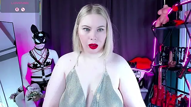 Anna Maxwell online show from April 2026 02:01:01 AM