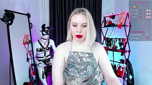 Snapshot of Anna_Maxwell chatting on November 2025 01:50:01 AM Anna Maxwell online show from November 2025 01:50:01 AM