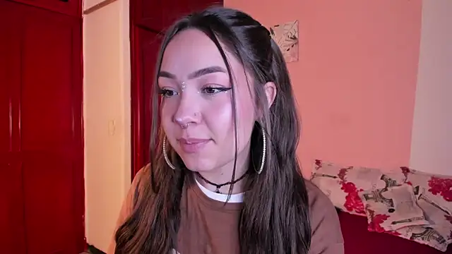 Snapshot of Pariss_Gold chatting on October 2025 01:51:02 AM Pariss Gold online show from October 2025 01:51:02 AM