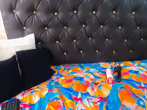 DojaBoootie online show from November 2025 05:18:02 AM