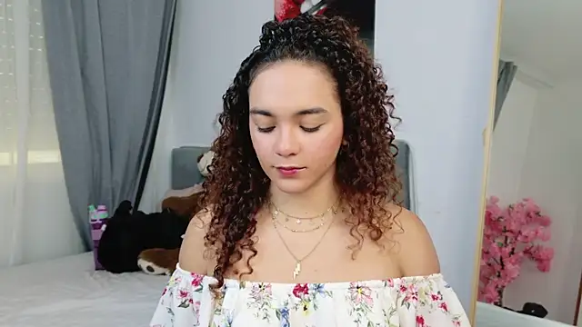 Snapshot of Taylor_Tina chatting on October 2025 12:19:01 PM Taylor Tina online show from October 2025 12:19:01 PM