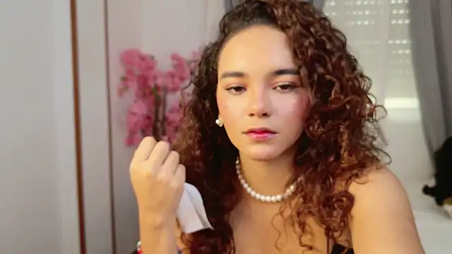 Snapshot of Taylor_Tina chatting on September 2025 08:31:02 AM Taylor Tina online show from September 2025 08:31:02 AM