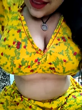 Snapshot of MISS_RIYA14 chatting on October 2025 04:22:02 AM MISS RIYA14 online show from October 2025 04:22:02 AM