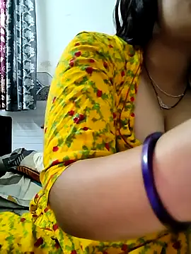 Snapshot of MISS_RIYA14 chatting on October 2025 05:23:01 AM MISS RIYA14 online show from October 2025 05:23:01 AM