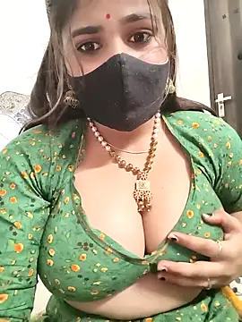 Snapshot of MISS_RIYA14 chatting on September 2025 03:02:01 AM MISS RIYA14 online show from September 2025 03:02:01 AM