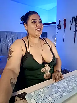 AndreaKinky online show from October 2025 08:15:02 AM