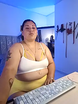 AndreaKinky online show from October 2025 08:05:01 AM