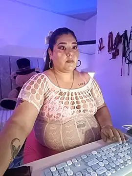 AndreaKinky online show from November 2025 08:14:01 AM