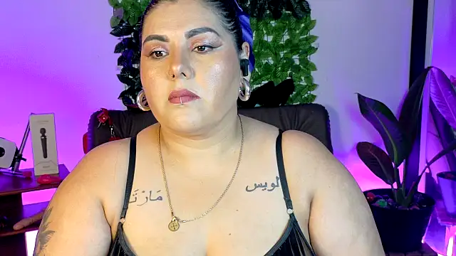 AndreaKinky online show from June 2026 10:04:01 PM