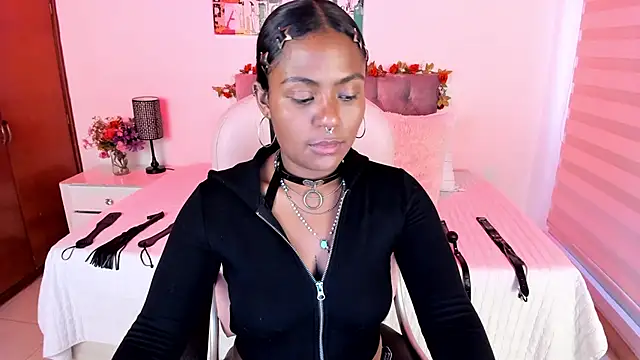 Lucie Harper online show from September 2025 08:08:02 PM
