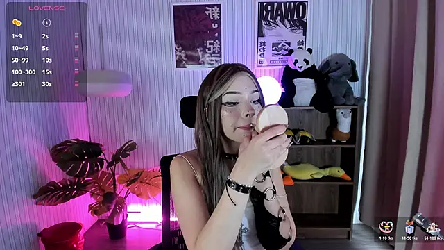 Snapshot of Sabrina_bloom chatting on March 2026 01:18:01 PM Sabrina bloom online show from March 2026 01:18:01 PM