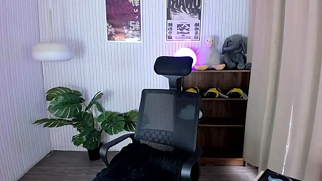 Snapshot of Sabrina_bloom chatting on February 2026 01:21:02 PM Sabrina bloom online show from February 2026 01:21:02 PM