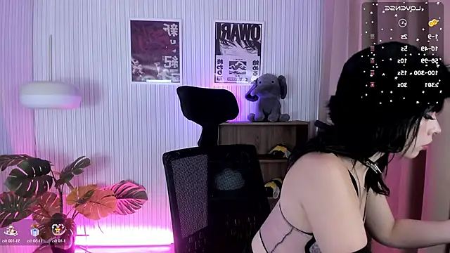 Snapshot of Sabrina_bloom chatting on February 2026 12:49:01 PM Sabrina bloom online show from February 2026 12:49:01 PM