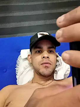 Snapshot of jhoi95 chatting on September 2025 04:06:01 AM jhoi95 online show from September 2025 04:06:01 AM