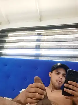 Snapshot of jhoi95 chatting on September 2025 09:20:02 PM jhoi95 online show from September 2025 09:20:02 PM