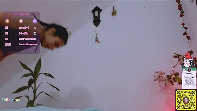 Nocturnawitch online show from December 2025 03:47:01 PM