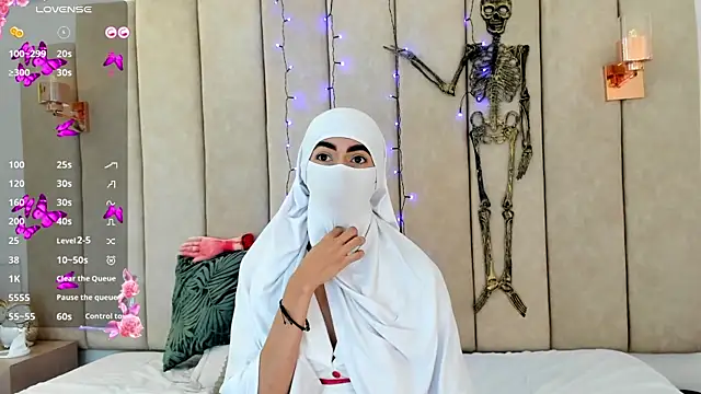  Zahiira  online show from October 2025 12:02:01 PM