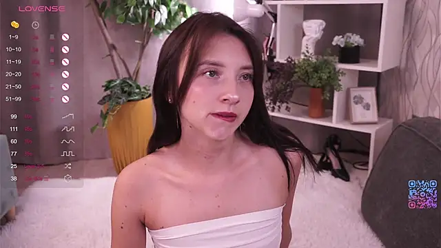 DaisyBlaze online show from October 2025 04:30:02 PM