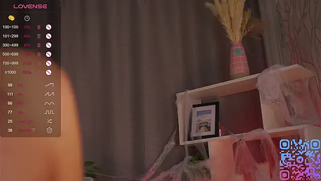 DaisyBlaze online show from October 2025 04:50:02 PM