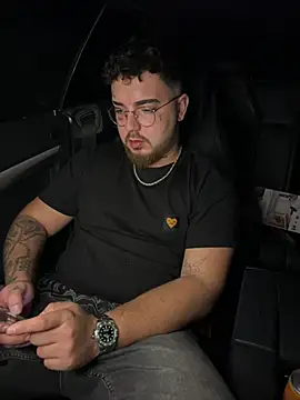 MrSavagexx online show from February 2026 05:55:02 PM