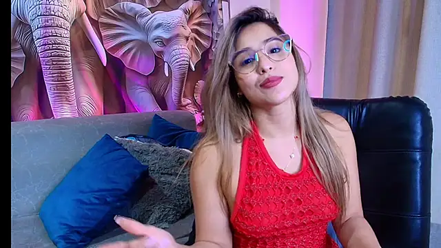 Sophie Janner online show from December 2025 09:18:02 PM