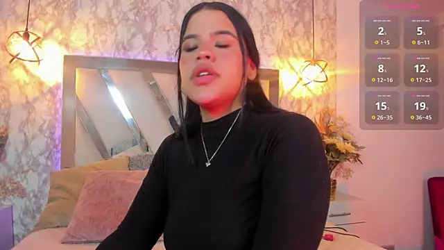 Aisha poweer online show from November 2025 02:33:02 AM