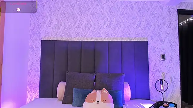 dana hazze online show from November 2025 07:40:02 PM