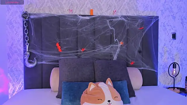 dana hazze online show from October 2025 08:41:01 PM