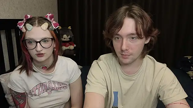 Snapshot of ellen_and_danny chatting on September 2025 06:25:02 PM ellen and danny online show from September 2025 06:25:02 PM