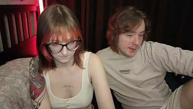 Snapshot of ellen_and_danny chatting on September 2025 05:45:02 PM ellen and danny online show from September 2025 05:45:02 PM
