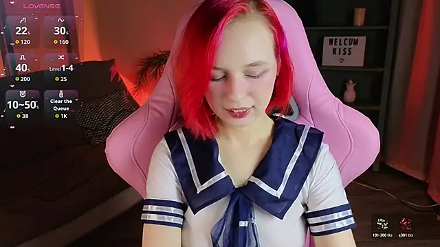 NaomiYoru online show from December 2025 08:30:01 PM