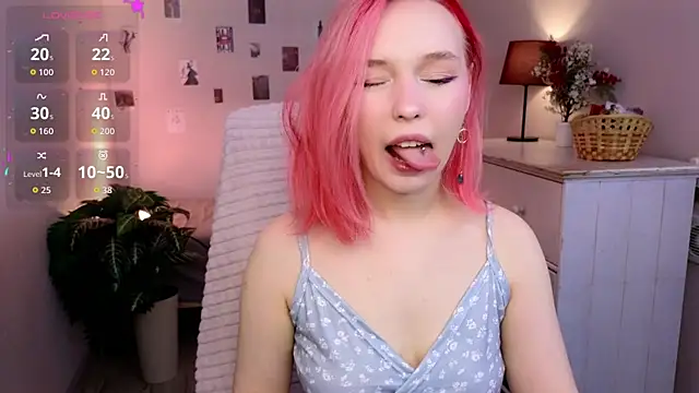 NaomiYoru online show from April 2026 08:38:01 PM