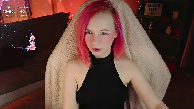 NaomiYoru online show from February 2026 08:41:01 PM