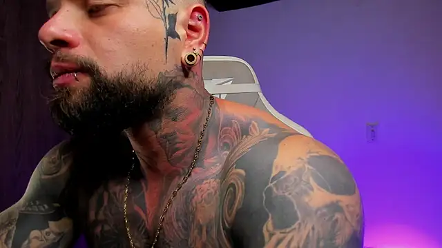 Snapshot of natevillage chatting on September 2025 03:05:01 AM natevillage online show from September 2025 03:05:01 AM