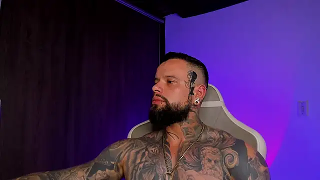 Snapshot of natevillage chatting on October 2025 01:18:02 AM natevillage online show from October 2025 01:18:02 AM