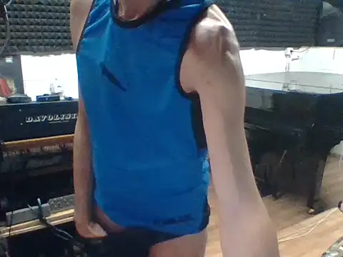 KalendaXL online show from October 2025 08:30:01 PM