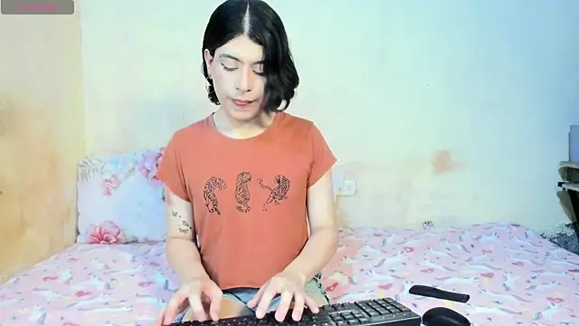 xxxEmmaxx online show from September 2025 09:11:01 PM