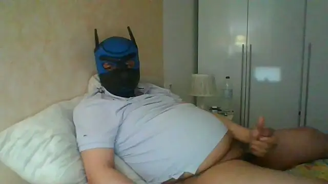 Snapshot of soumicuckold1 chatting on April 2026 10:03:02 PM soumicuckold1 online show from April 2026 10:03:02 PM