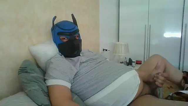 Snapshot of soumicuckold1 chatting on April 2026 12:23:01 PM soumicuckold1 online show from April 2026 12:23:01 PM