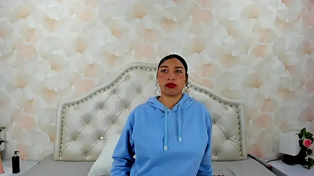 SofiaWhites online show from May 2026 05:11:01 AM