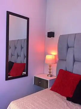 Mia volkova online show from December 2025 12:26:01 PM