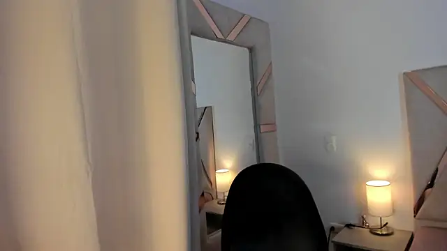 Mia volkova online show from November 2025 12:31:02 PM