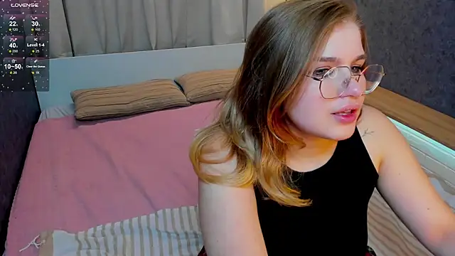 SophieMurrr online show from October 2025 03:15:01 PM