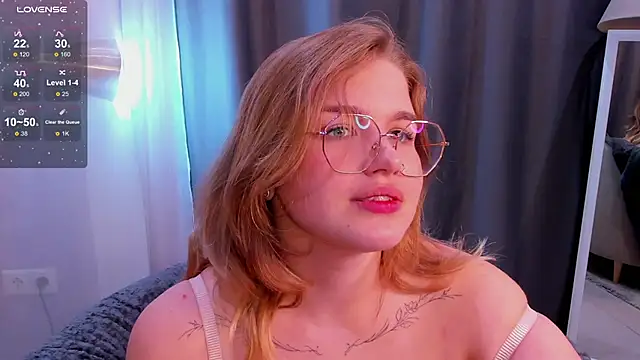 SophieMurrr online show from September 2025 03:18:02 PM