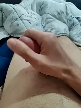 emrekzlk52 online show from February 2026 10:48:02 AM