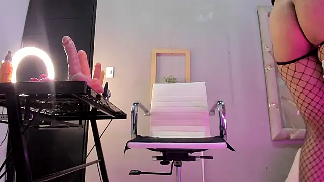 brendaliive online show from May 2026 03:48:02 AM