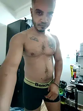 Snapshot of SanChacal5694 chatting on October 2025 03:25:02 AM SanChacal5694 online show from October 2025 03:25:02 AM