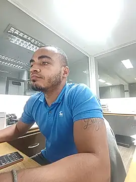 Snapshot of SanChacal5694 chatting on December 2025 10:58:02 PM SanChacal5694 online show from December 2025 10:58:02 PM